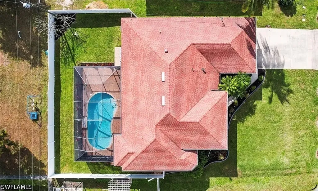 2715 SW 2nd Place Cape Coral FL 33914