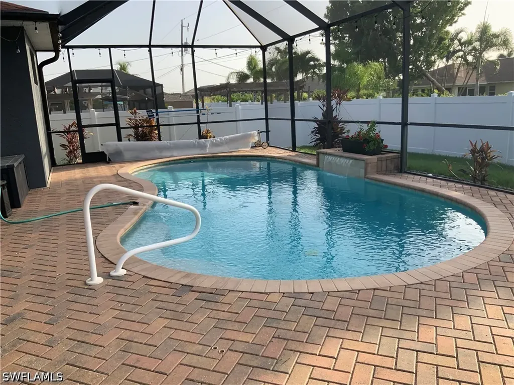 2715 SW 2nd Place Cape Coral FL 33914