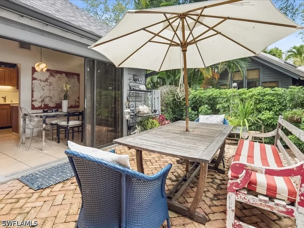 1337 Solana Road Naples FL 34103