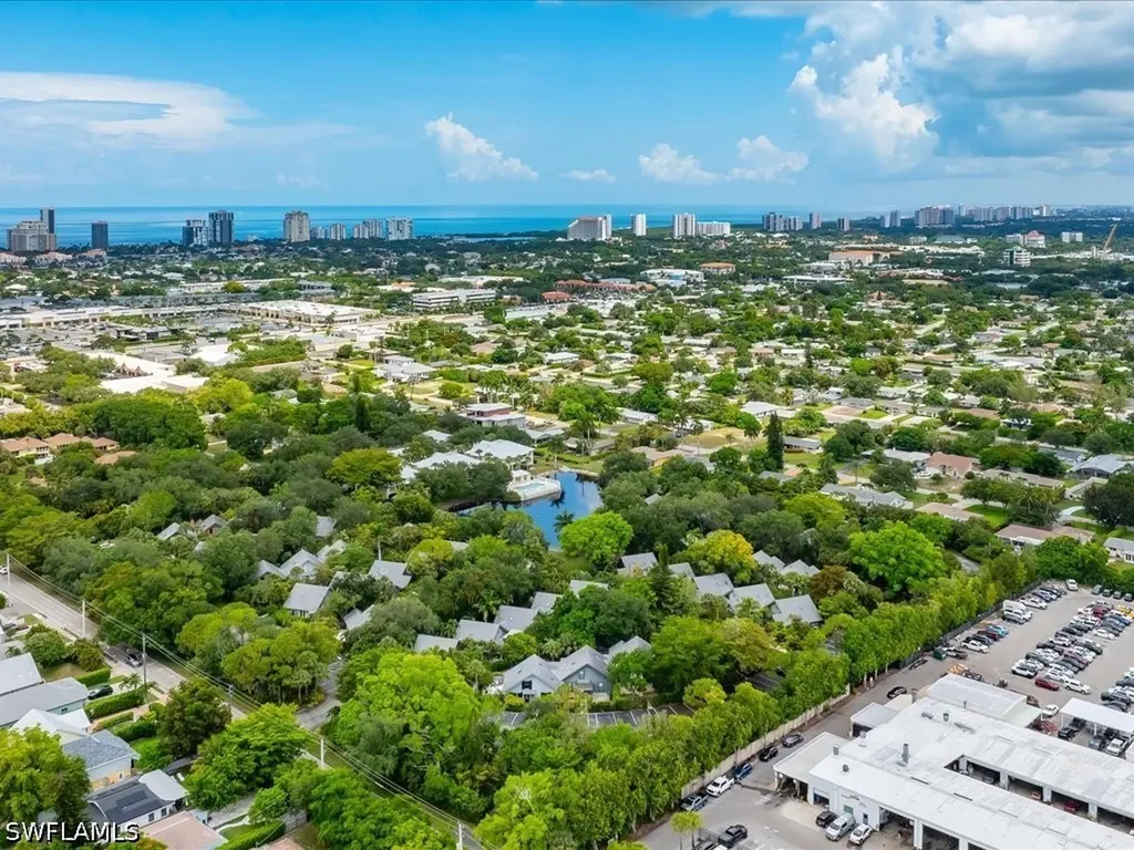 1337 Solana Road Naples FL 34103