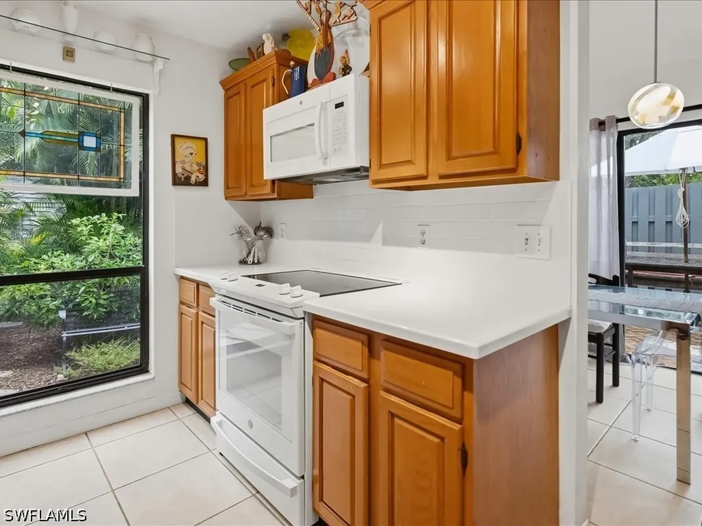 1337 Solana Road Naples FL 34103