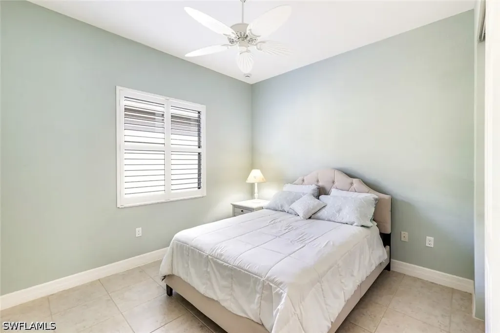 3224 Pacific Drive Naples FL 34119