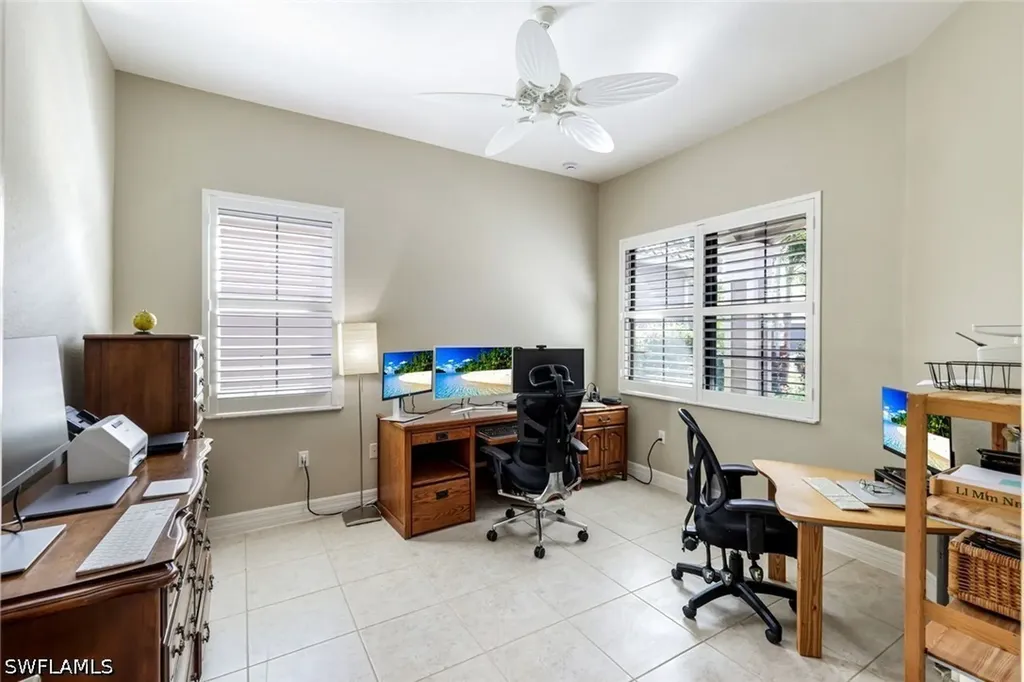 3224 Pacific Drive Naples FL 34119