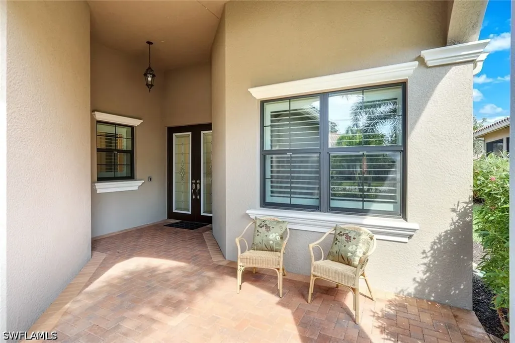 3224 Pacific Drive Naples FL 34119