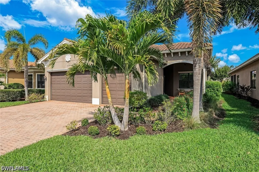 3224 Pacific Drive Naples FL 34119