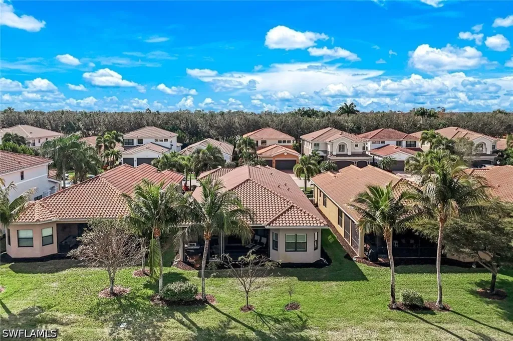 3224 Pacific Drive Naples FL 34119