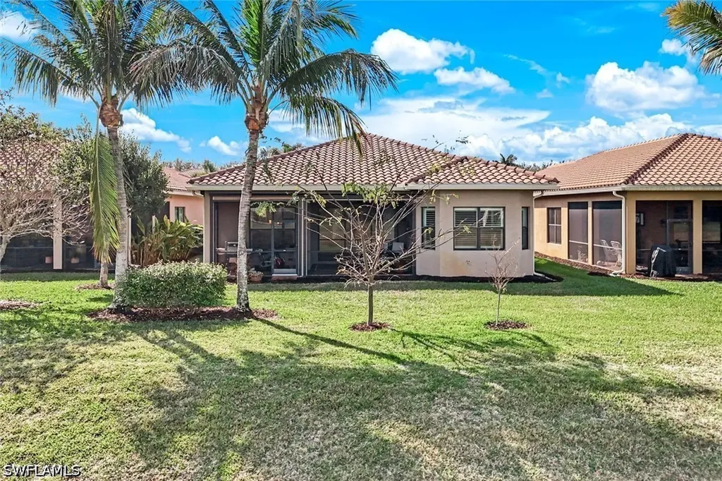 3224 Pacific Drive Naples FL 34119