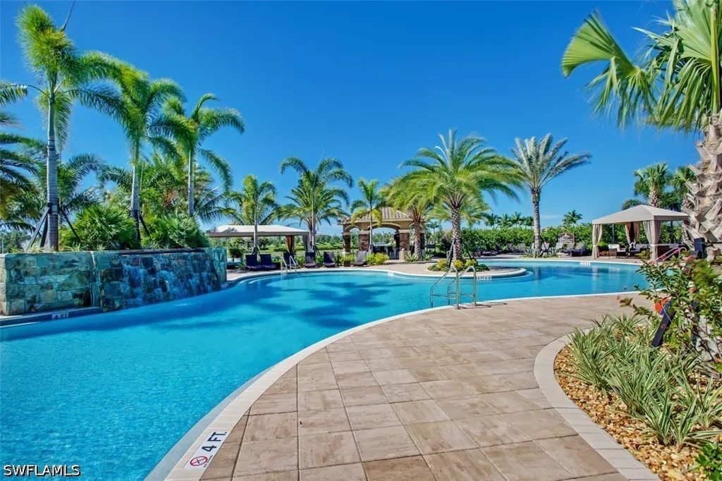 3224 Pacific Drive Naples FL 34119