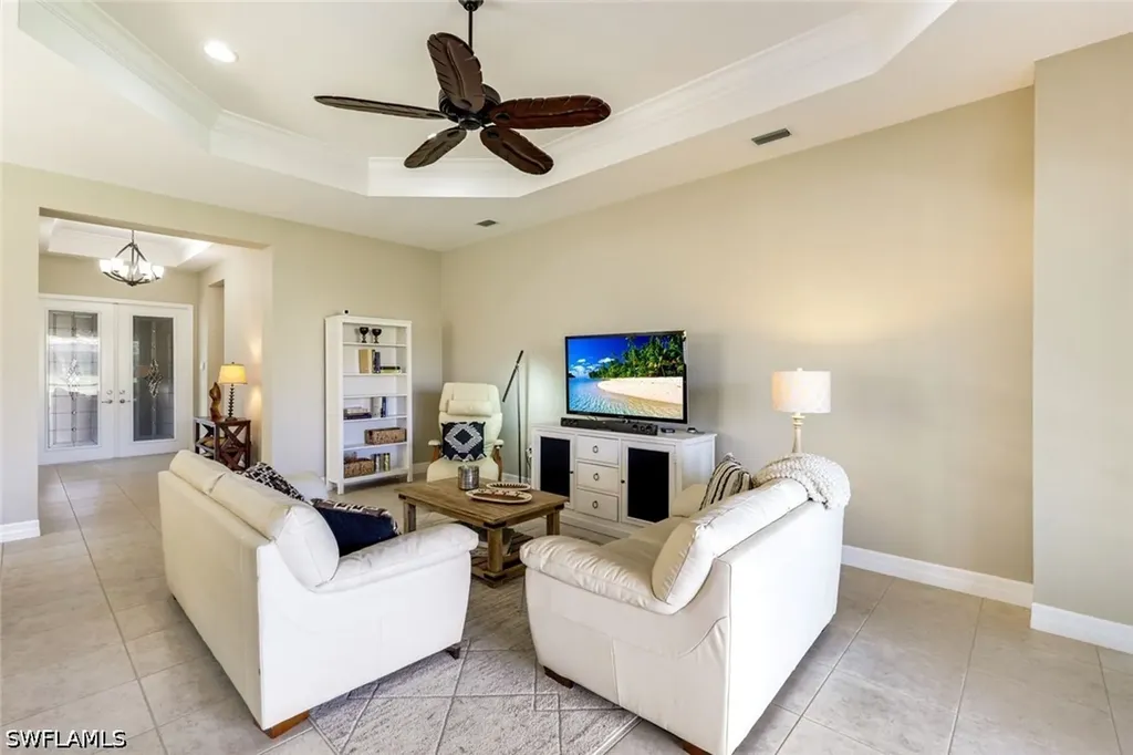 3224 Pacific Drive Naples FL 34119