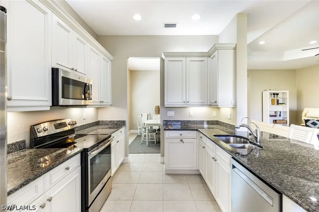 3224 Pacific Drive Naples FL 34119