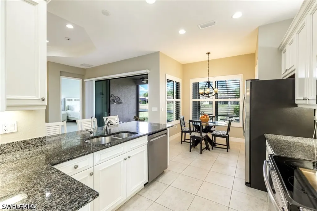 3224 Pacific Drive Naples FL 34119