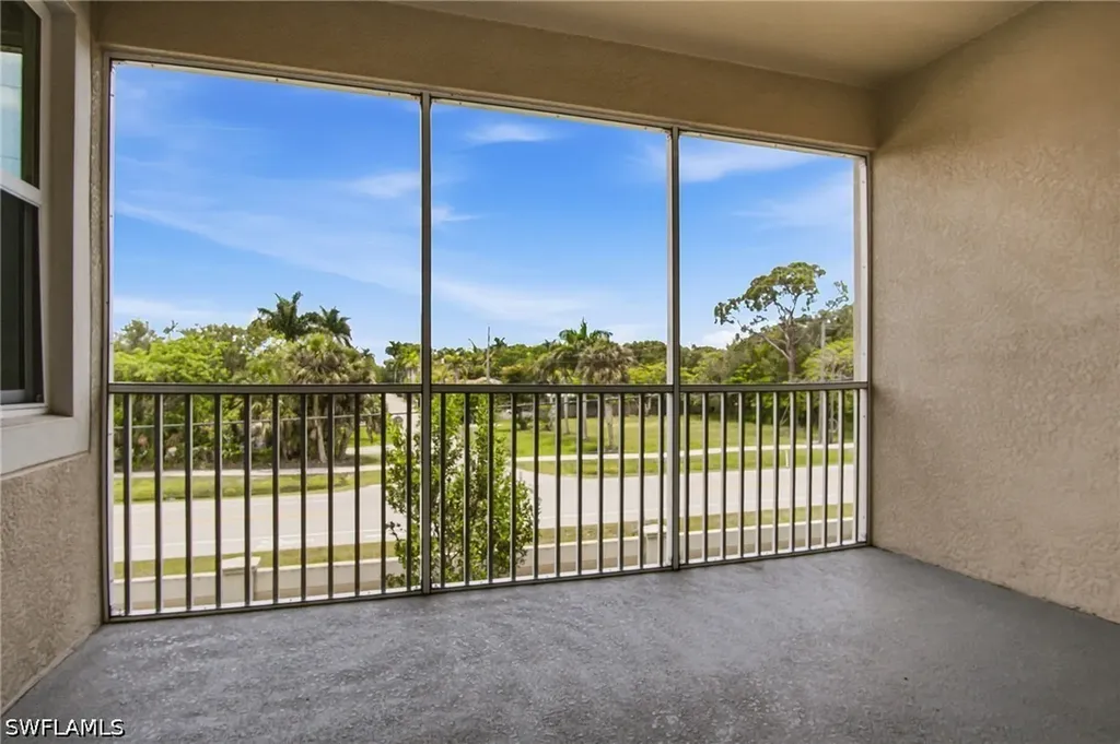4646 Arboretum Circle Naples FL 34112