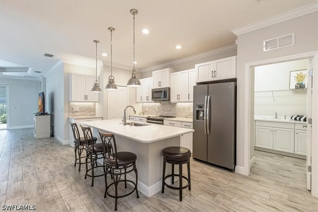 2321 Ariane Drive Naples FL 34112
