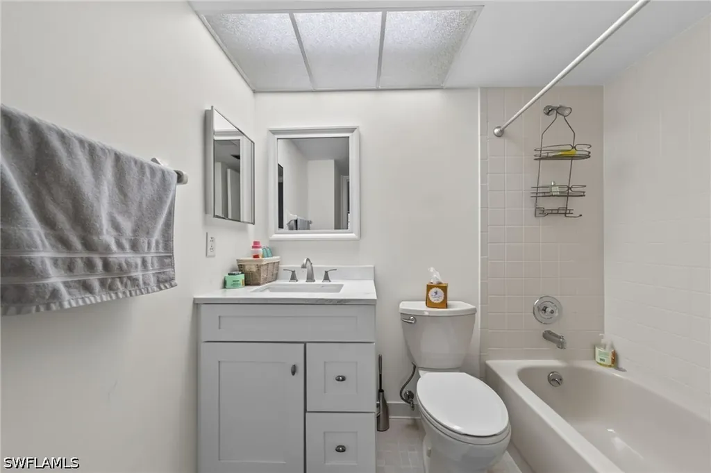 823 Meadowland Drive Naples FL 34108