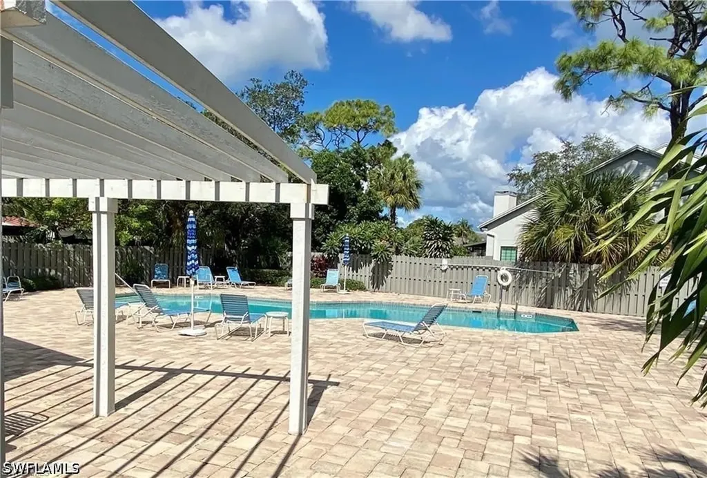 823 Meadowland Drive Naples FL 34108