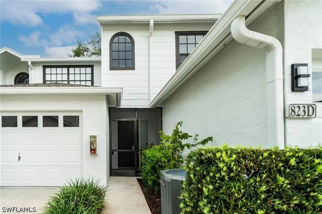 823 Meadowland Drive Naples FL 34108