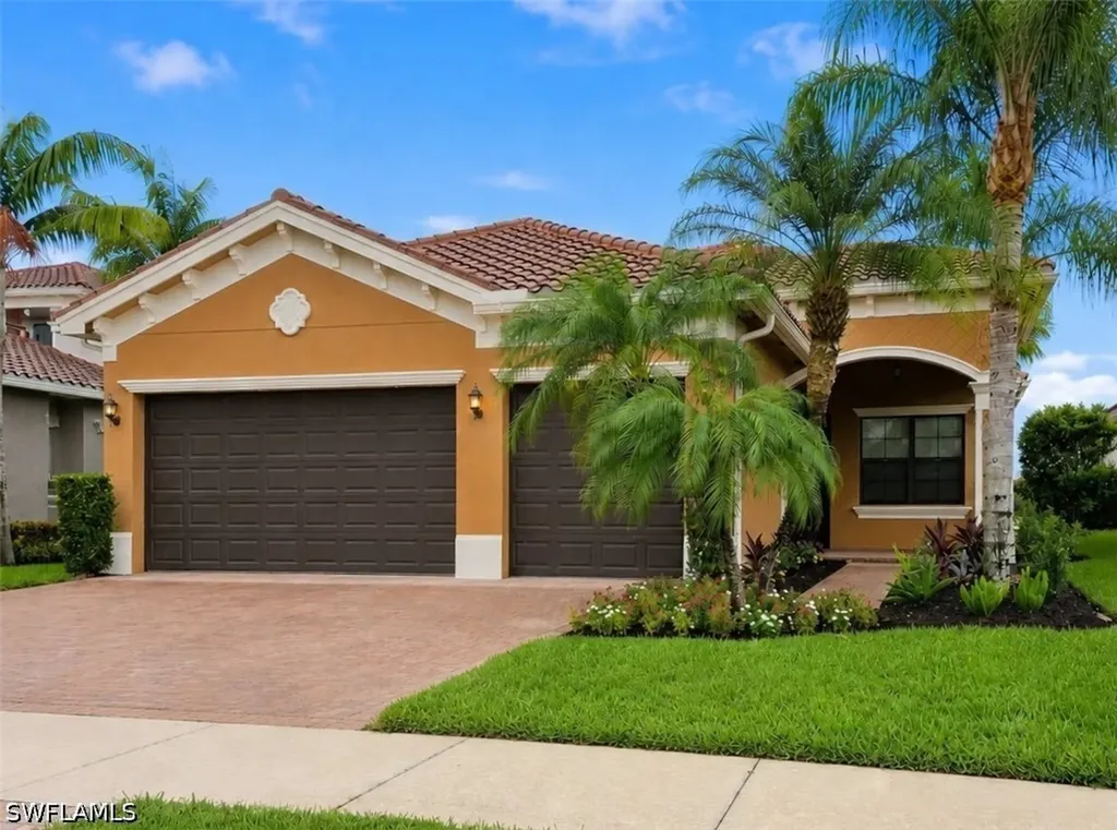 13783 Luna Drive Naples FL 34109