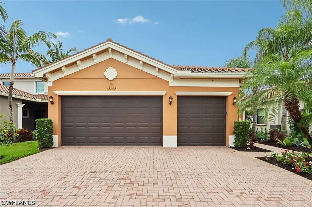 13783 Luna Drive Naples FL 34109