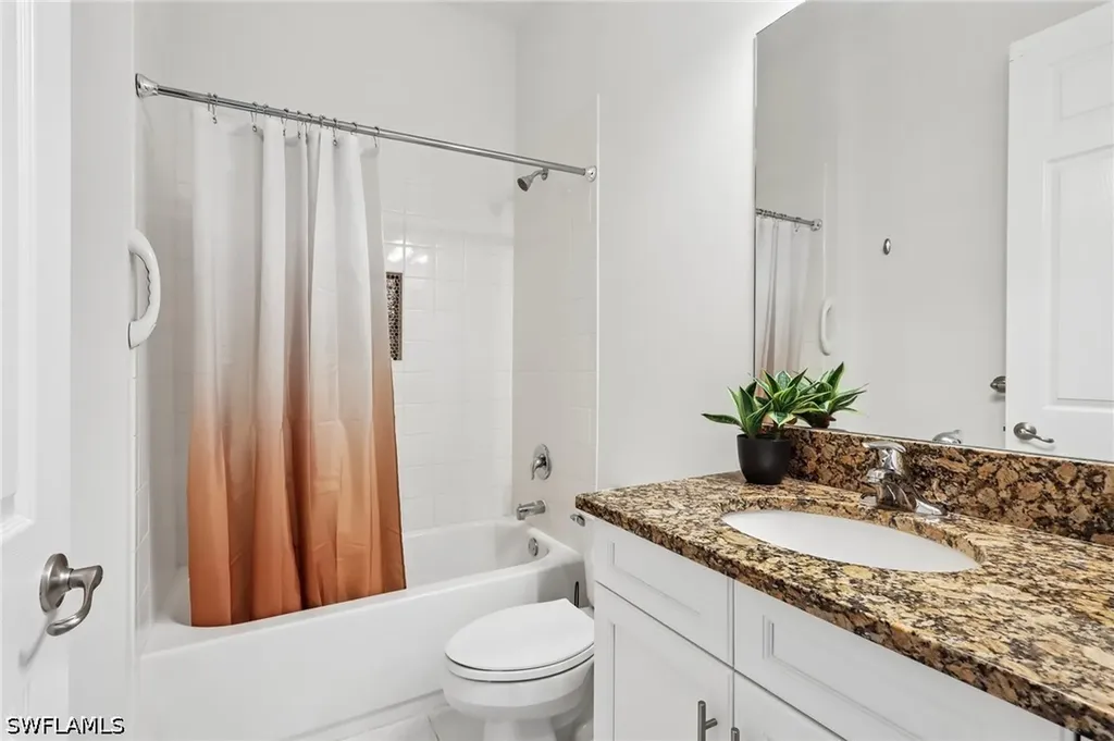 13783 Luna Drive Naples FL 34109