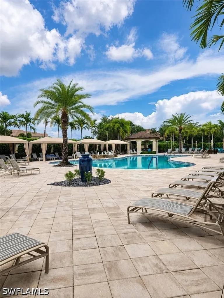 13783 Luna Drive Naples FL 34109