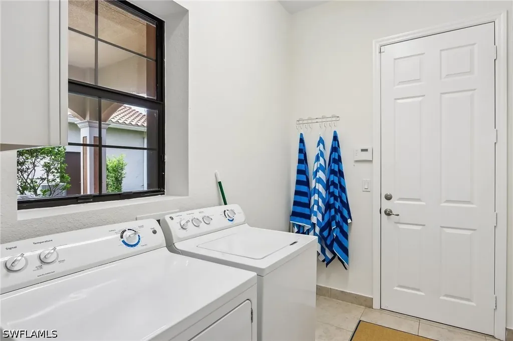 13783 Luna Drive Naples FL 34109