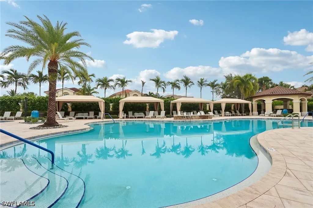 13783 Luna Drive Naples FL 34109