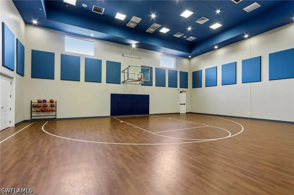 13783 Luna Drive Naples FL 34109