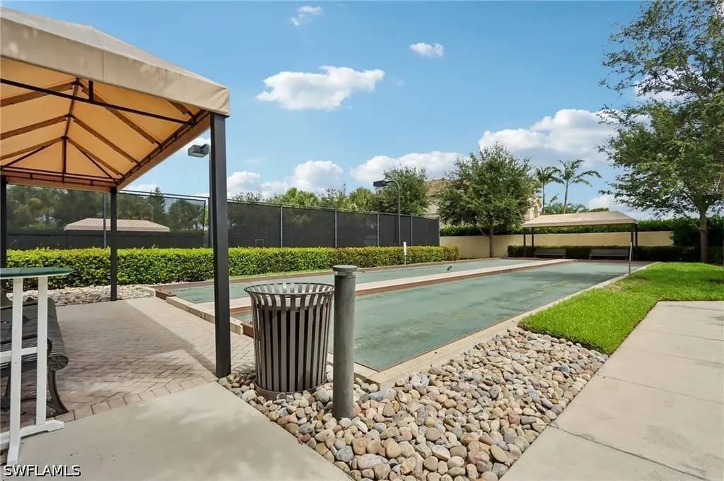 13783 Luna Drive Naples FL 34109