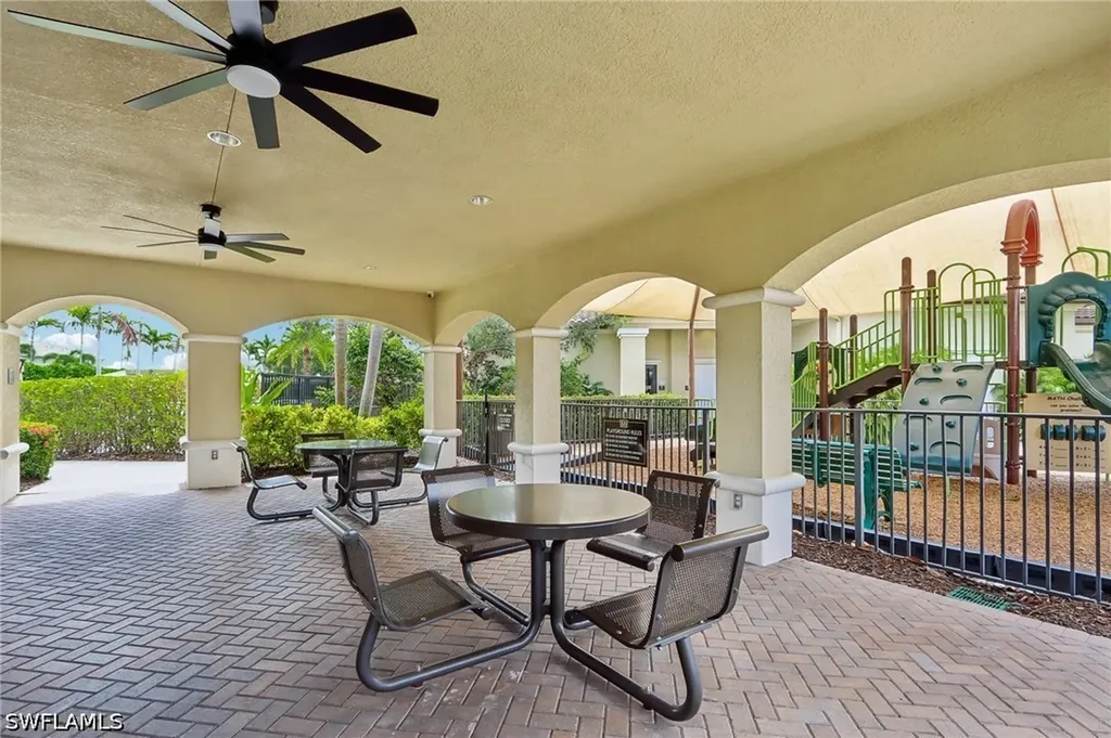 13783 Luna Drive Naples FL 34109