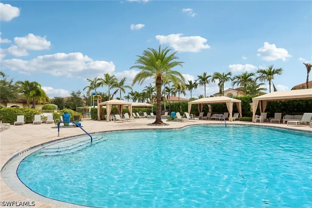 13783 Luna Drive Naples FL 34109