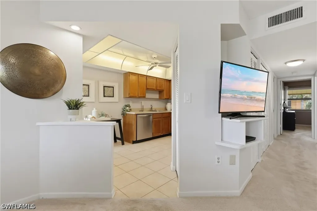 1526 Mainsail Drive Naples FL 34114
