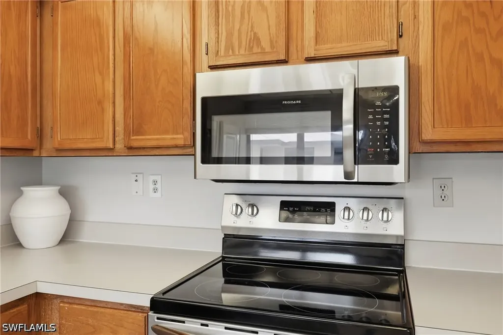 1526 Mainsail Drive Naples FL 34114