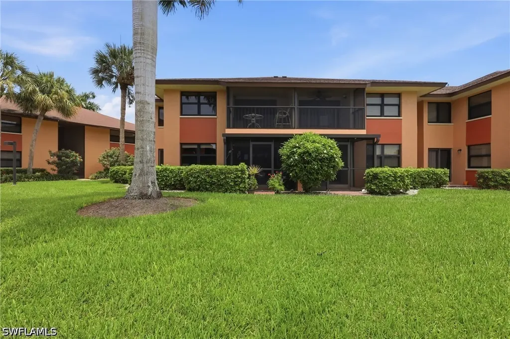 1526 Mainsail Drive Naples FL 34114