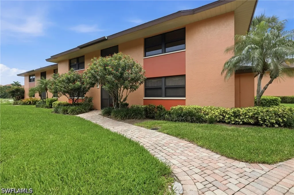 1526 Mainsail Drive Naples FL 34114