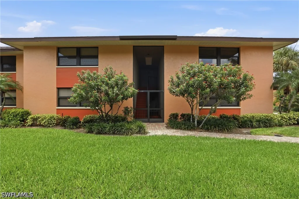 1526 Mainsail Drive Naples FL 34114