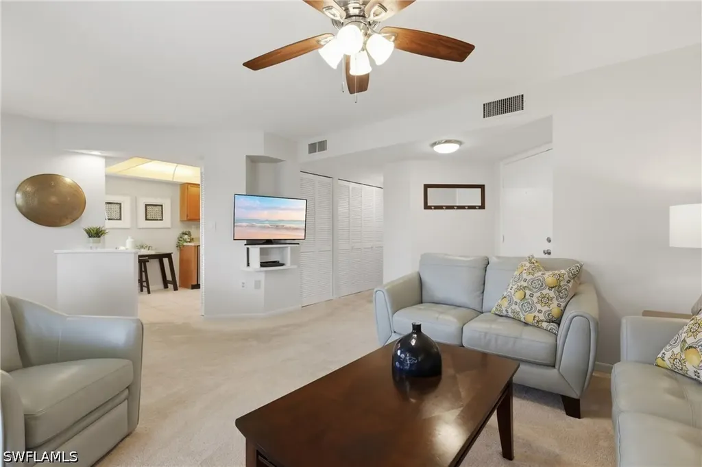 1526 Mainsail Drive Naples FL 34114