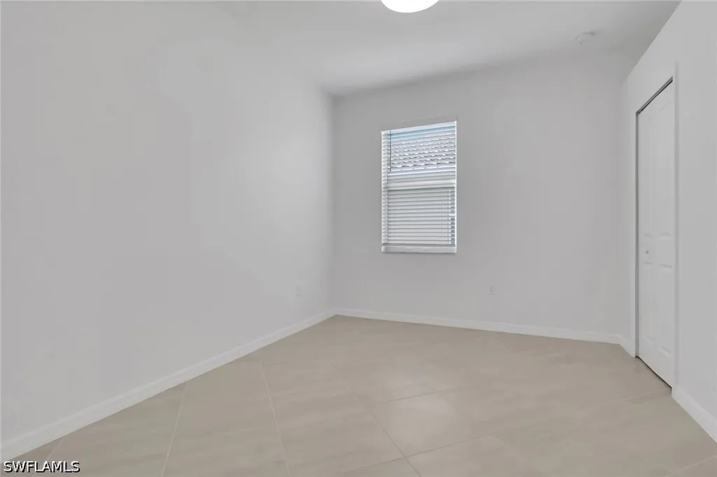 1645 Alameda Drive Naples FL 34120
