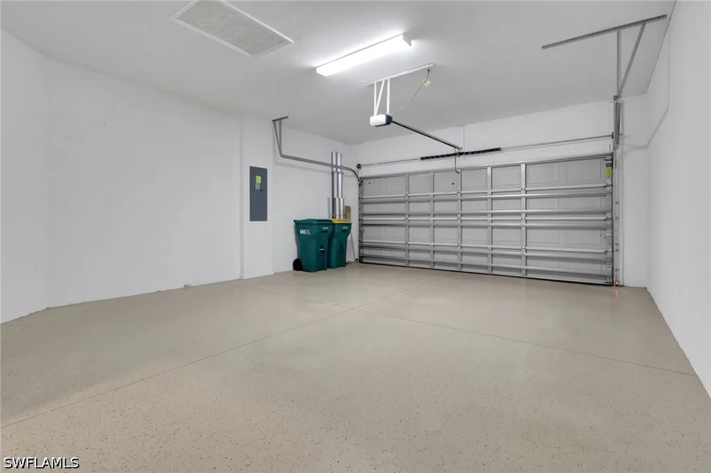 1645 Alameda Drive Naples FL 34120