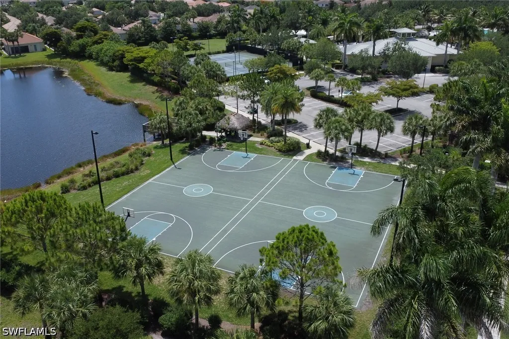 1645 Alameda Drive Naples FL 34120