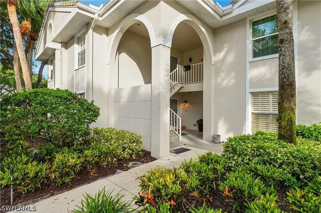 6260 Bellerive Avenue Naples FL 34119