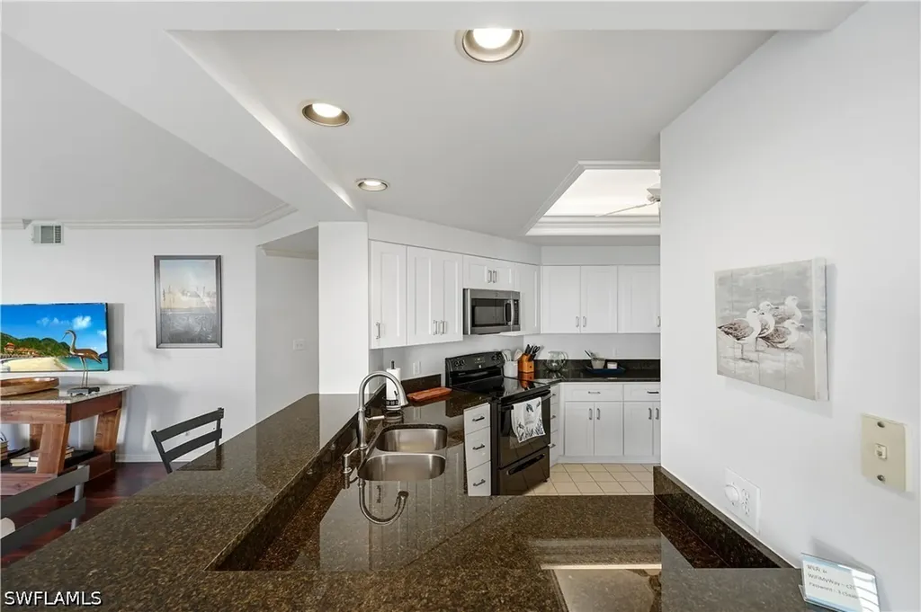6260 Bellerive Avenue Naples FL 34119