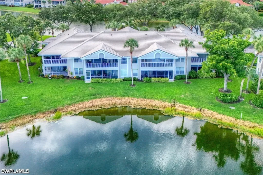 6260 Bellerive Avenue Naples FL 34119