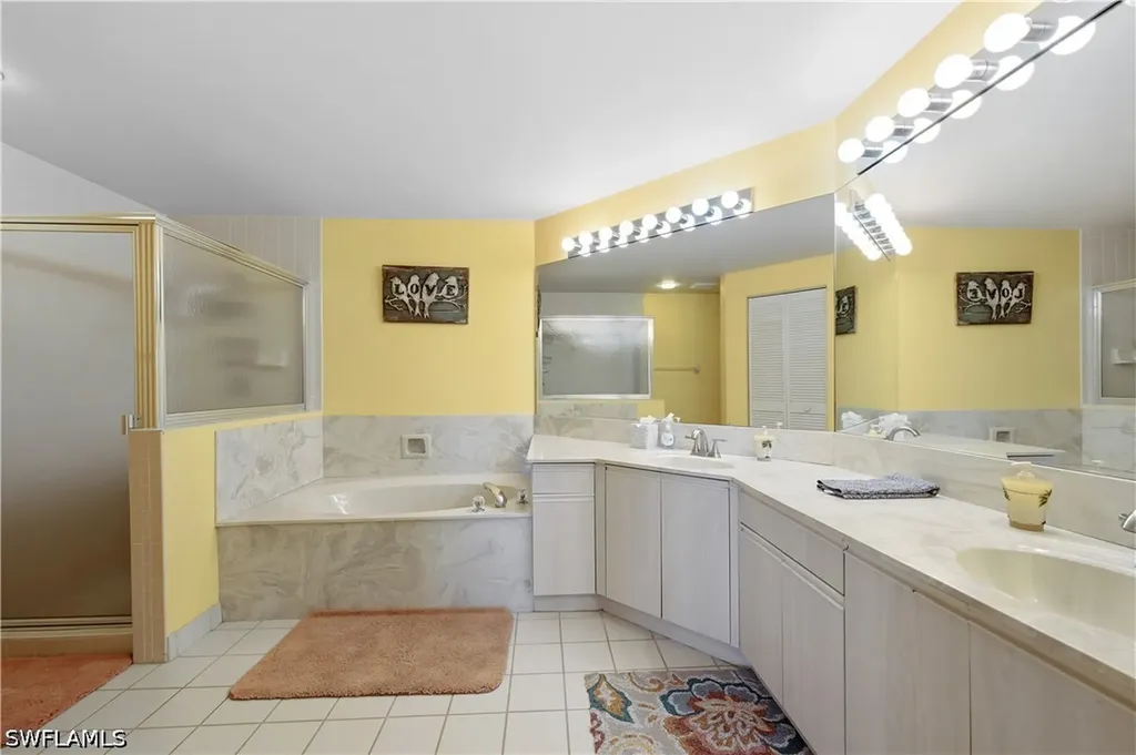 6260 Bellerive Avenue Naples FL 34119