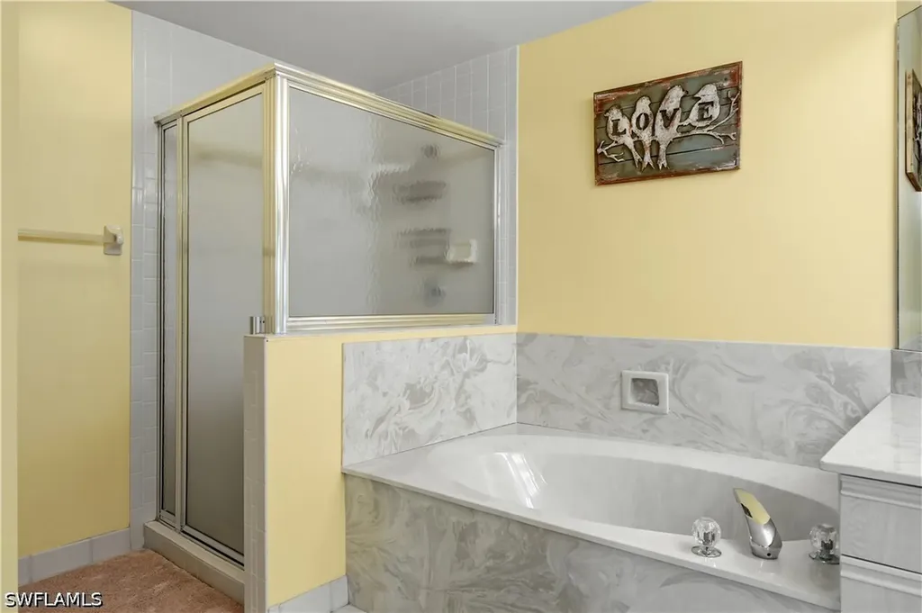 6260 Bellerive Avenue Naples FL 34119