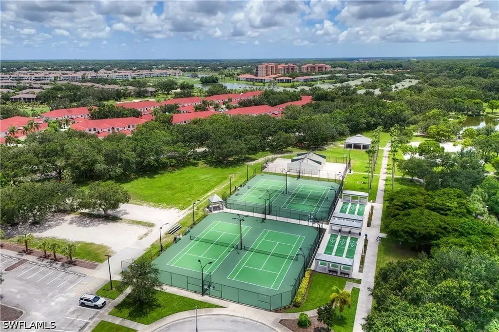 6260 Bellerive Avenue Naples FL 34119
