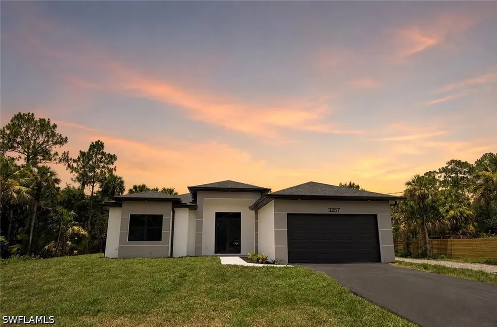 3257 Desoto Boulevard S Naples FL 34117