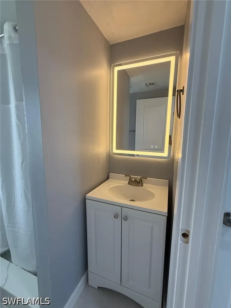 5317 Fleming Street Naples FL 34113