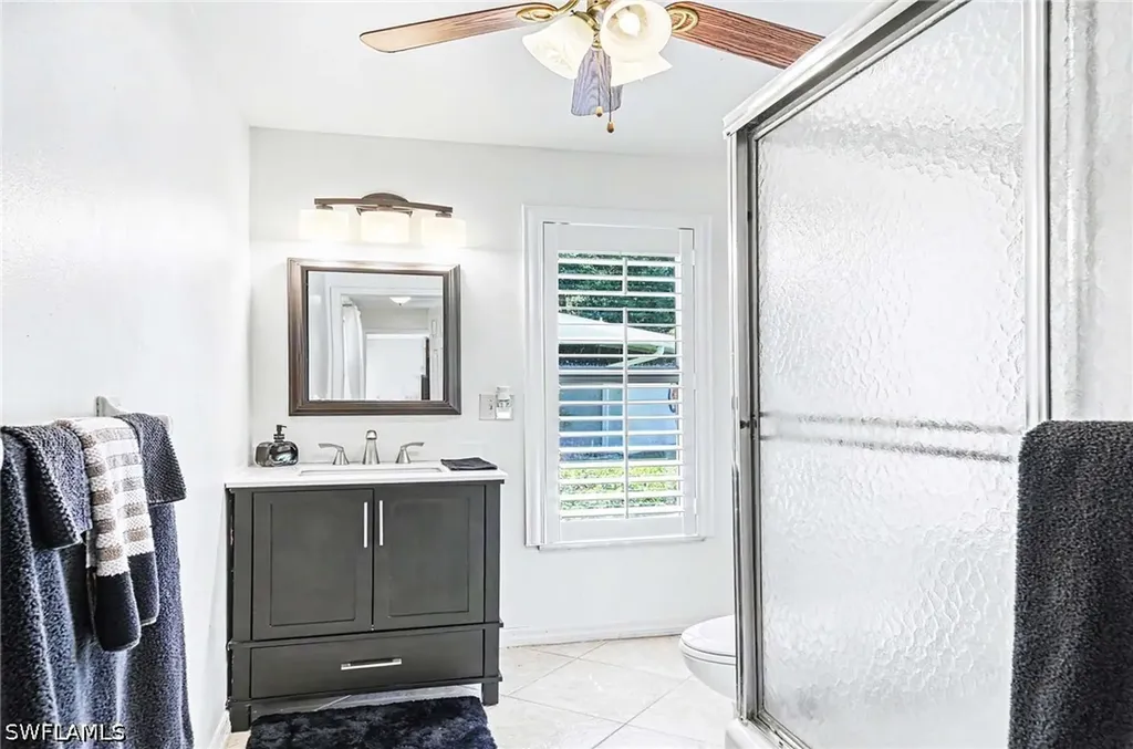 20 Maui Circle Naples FL 34112