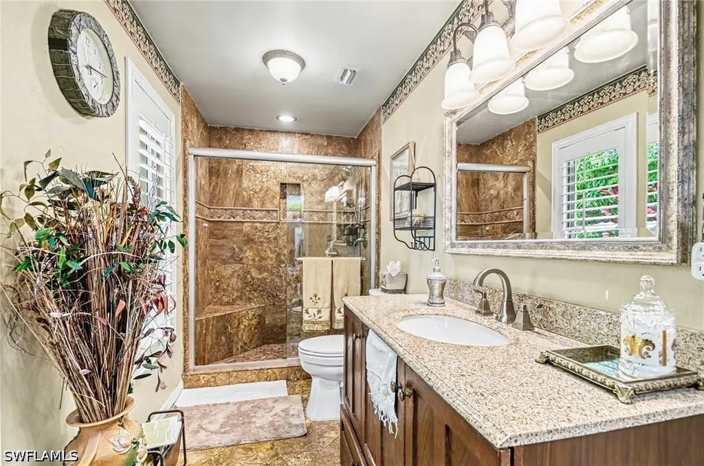 20 Maui Circle Naples FL 34112
