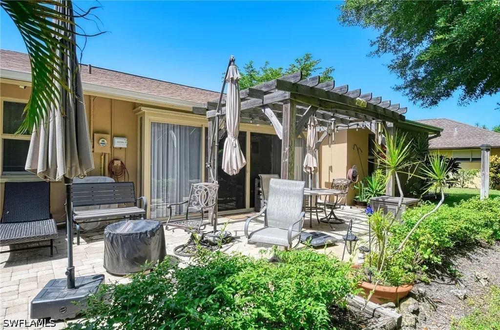 20 Maui Circle Naples FL 34112